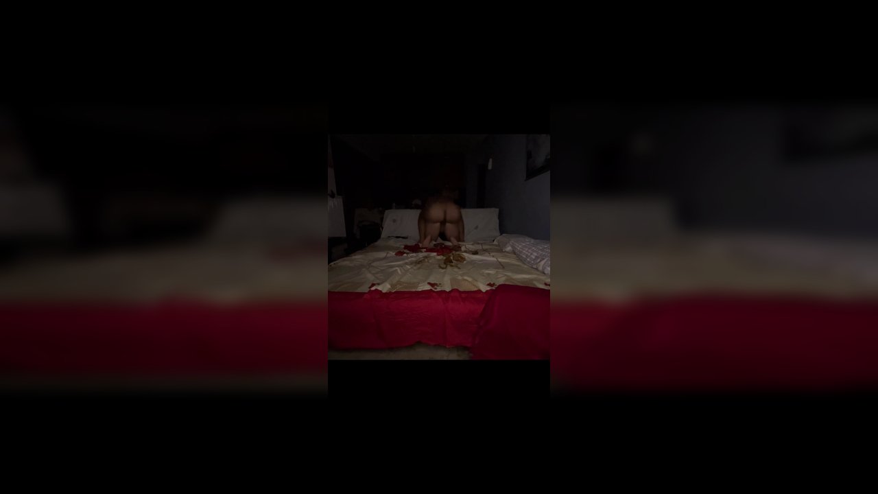 BadXhabit – Sexy Amateur ehefrau Hat Anal Im Urlaub