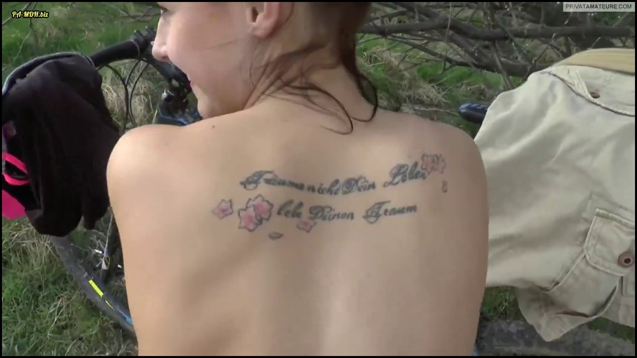 Young-Devotion – Public – Spermageile Fremdgeh Fahrradtour