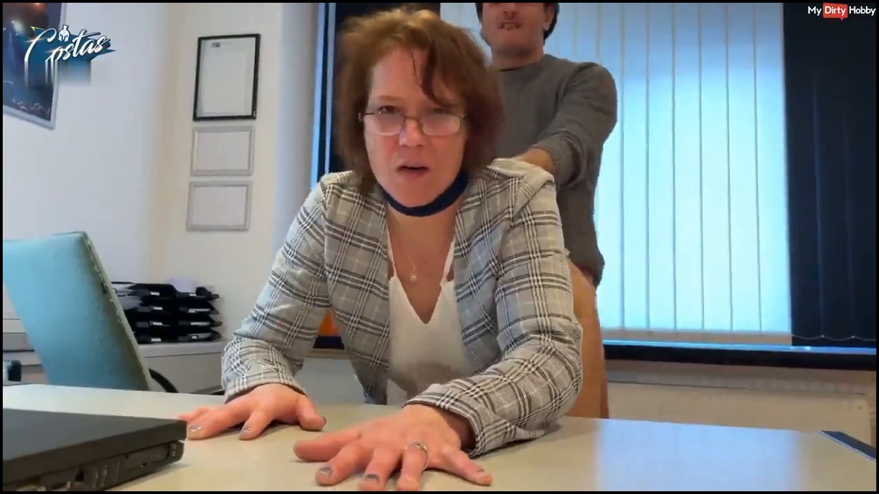 Costas Antonis – Fehler müssen bei der Chefin mit Sex direkt bezahlt werden