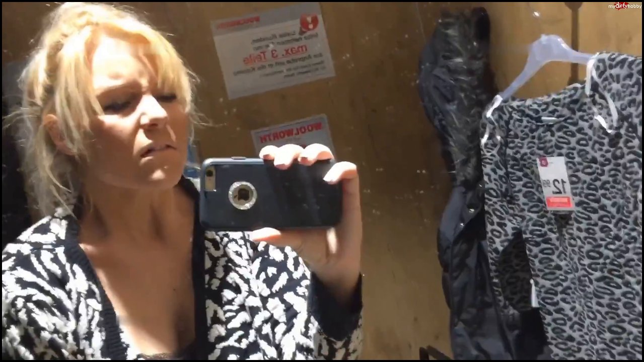 Bibixxx – NOTGEIL – Im Öffentlichen Einkaufscenter