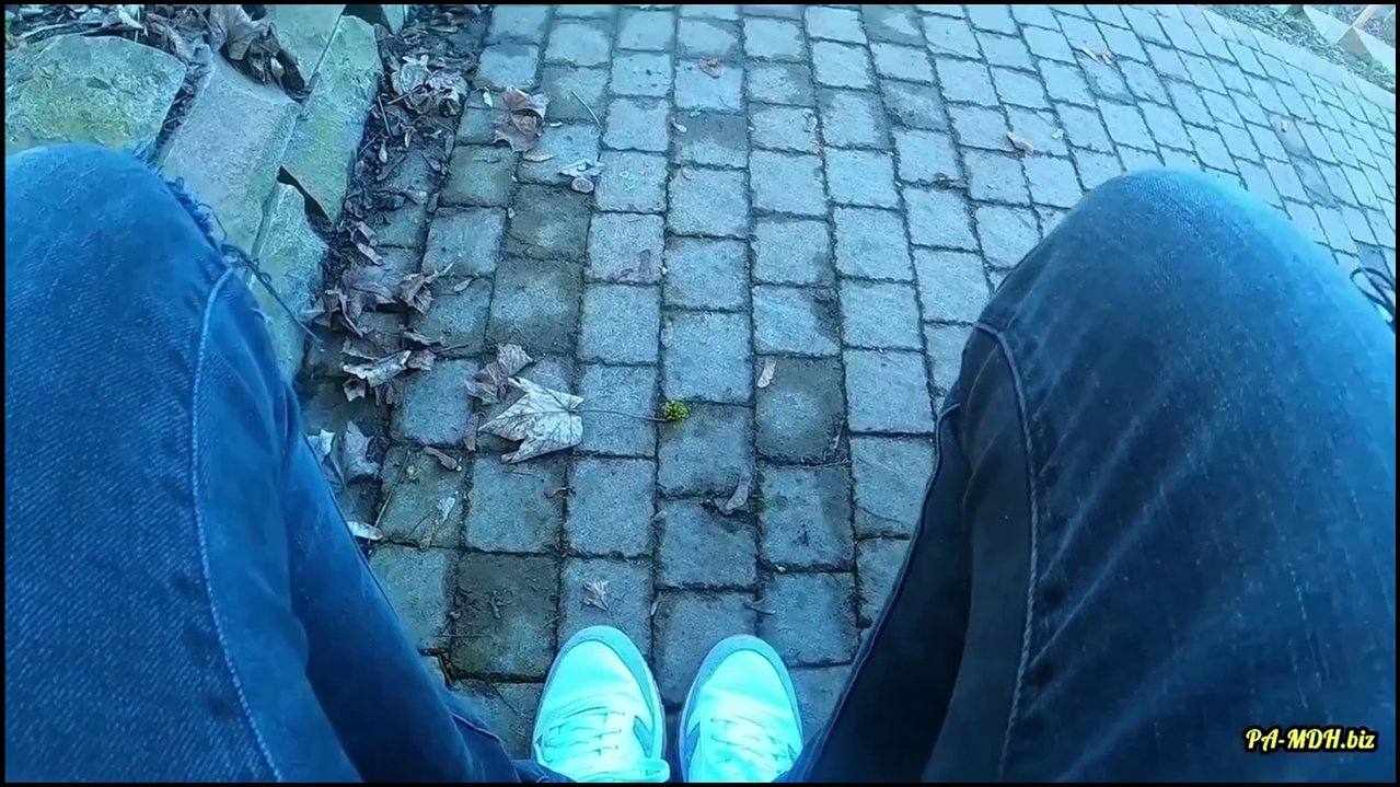 Kim-Rose – Geiler Quckie mit meiner Freundin in der Dunkelheit